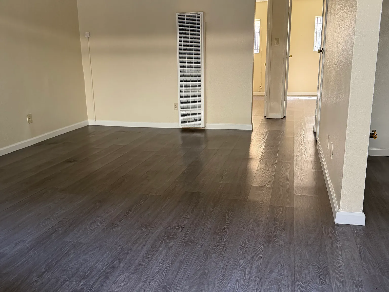 2 bed, 800 sqft, $2,000 — Photo 1