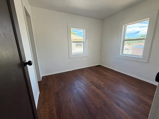 4 bed, $2,000 — Photo 4