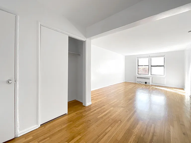 8646 Fort Hamilton Pkwy #5F — Photo 5