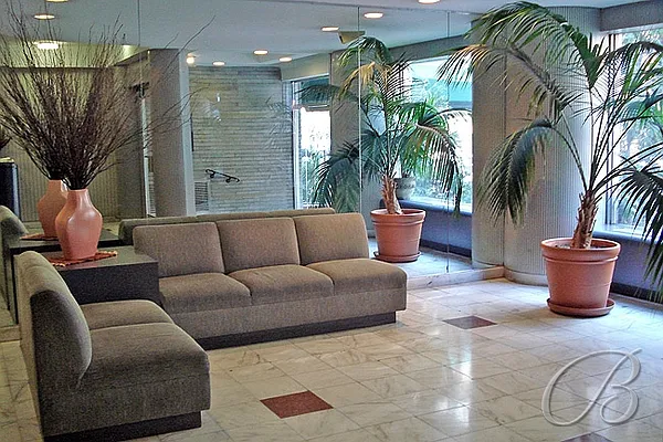 Sold by Bellmarc Realty | media 6