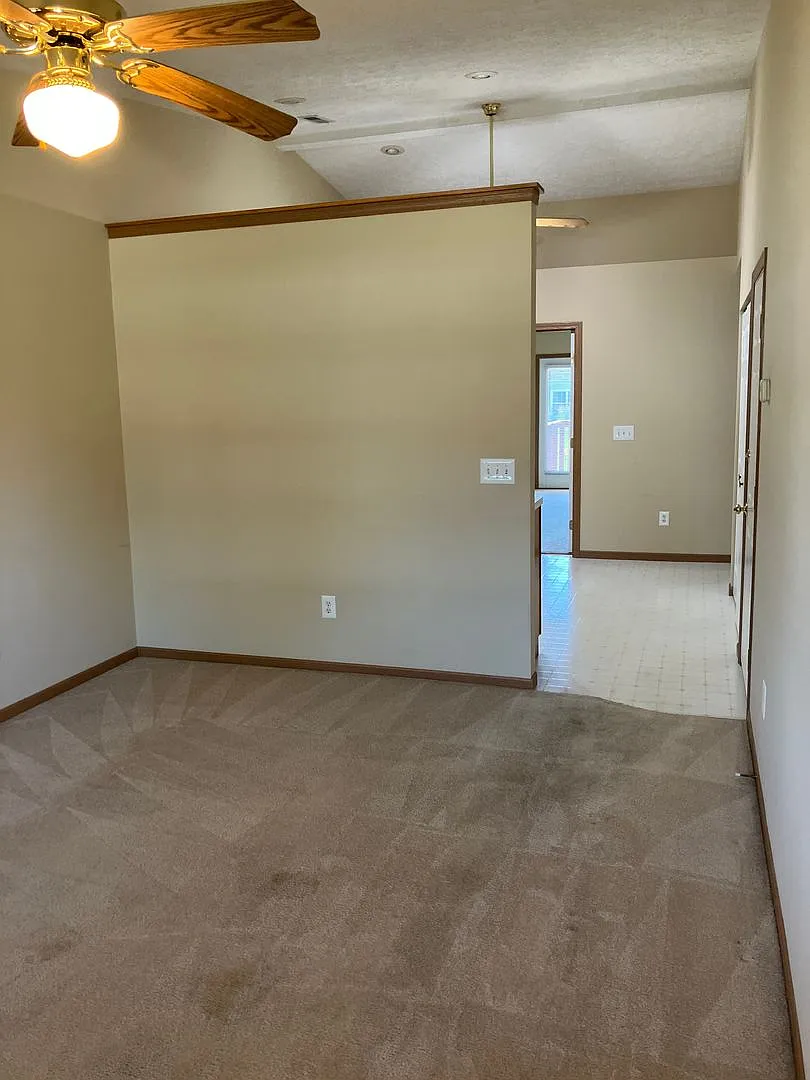 Ranch with 2 Bedrooms, 1 Bath, and 1-Car Attached Garage — Photo 4