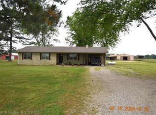 105224 S 4670th Rd, Sallisaw, OK 74955