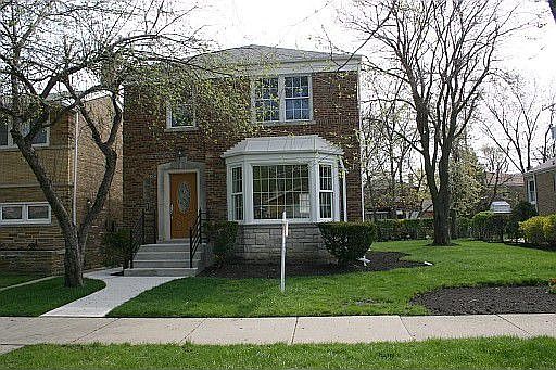 6027 N Kimball