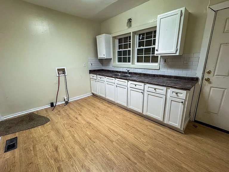 1812 Princeton Ave SW — Photo 4