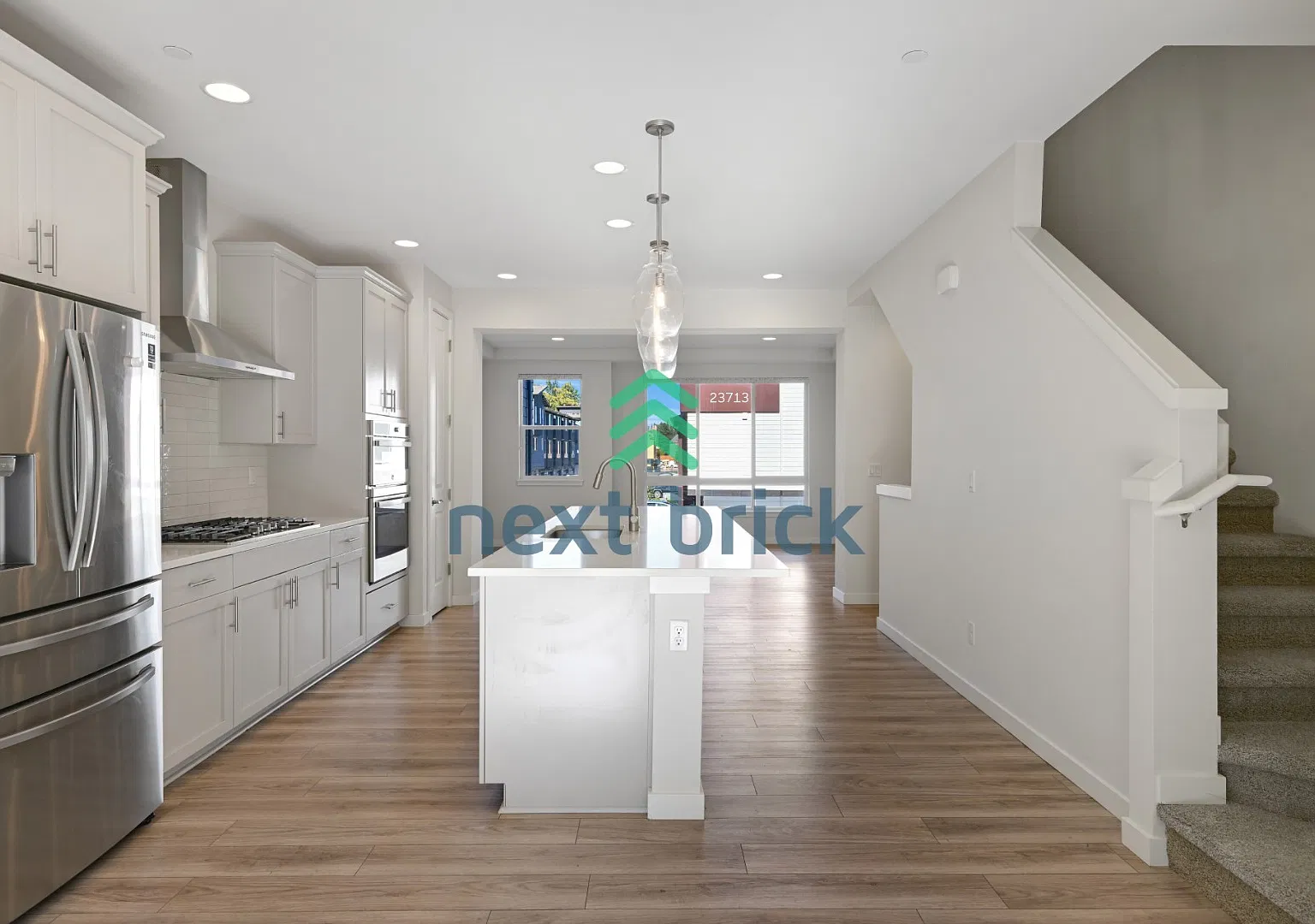 "Spacious 3-Bed, 3.5-Bath Townhouse Retreat in Bothell 1824 Sq Ft of Modern Comfort!" — Photo 4