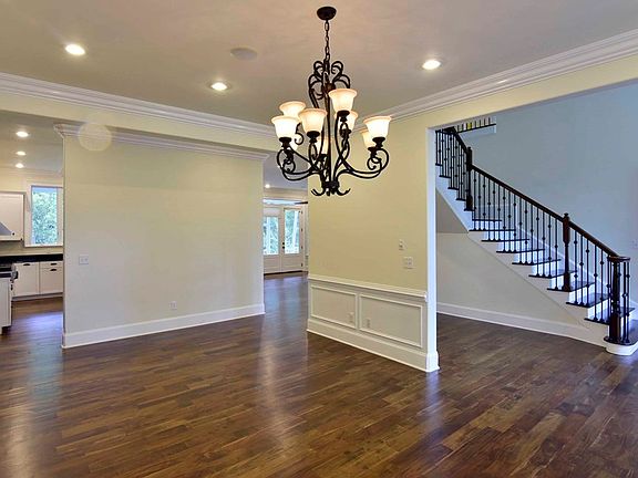 5th image of 15 Covey Cove Dr