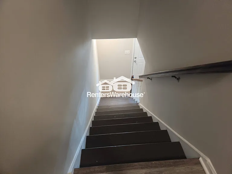 4891 Jenny Dr — Photo 10