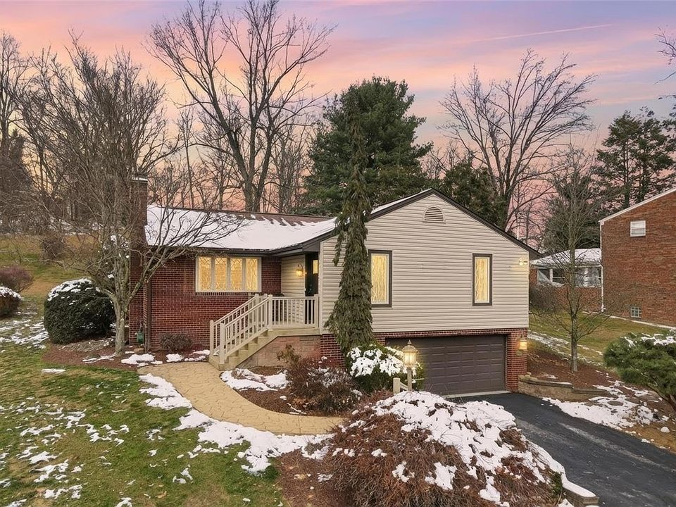 1st image of 283 McKim Dr