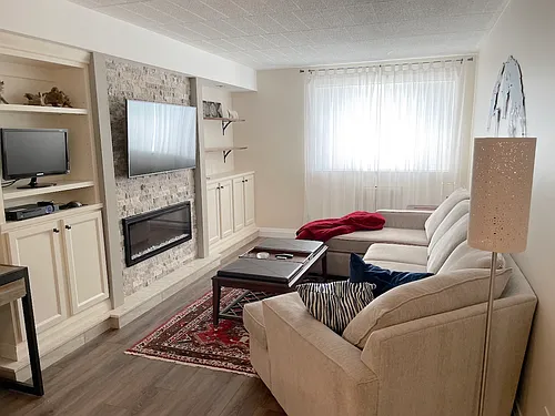 360 Tecumseh Rd W Photo 1