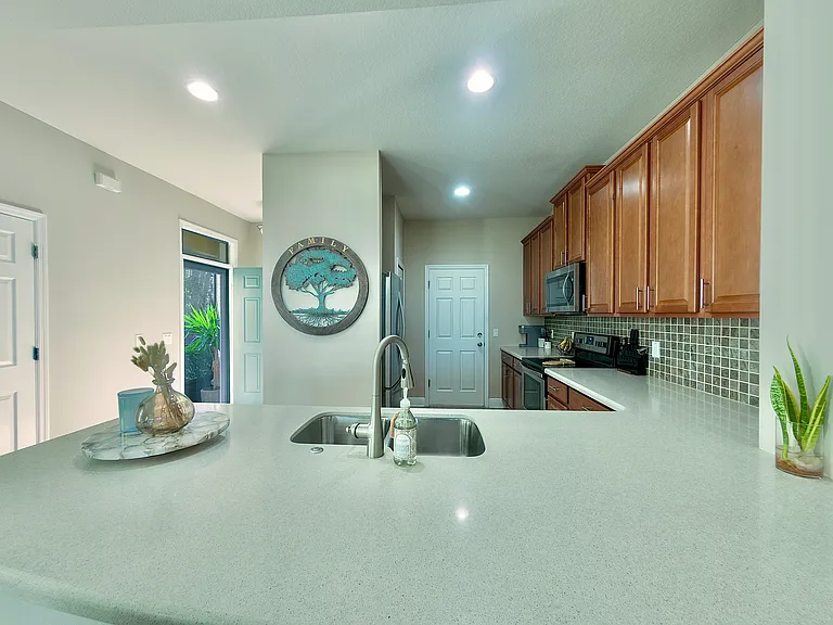 17459 Chateau Pine Way — Photo 6