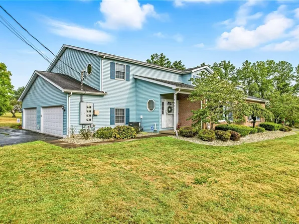 723 Rollinson Rd, Hermitage, PA 16148