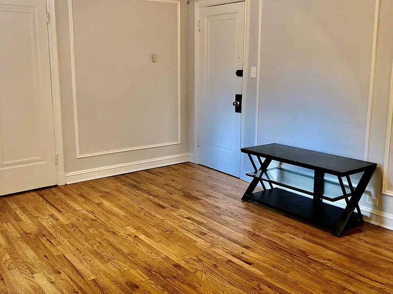 2351 W Wilson Ave #207 — Photo 4