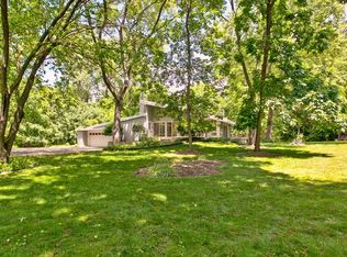 7402 S Rawson Bridge Rd, Cary, IL 60013