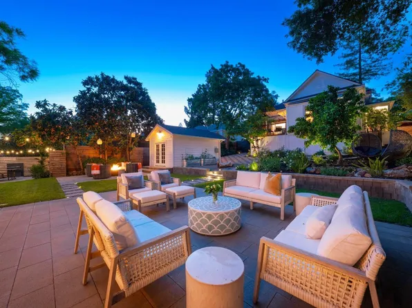 324 Grant Street, Healdsburg, CA 95448