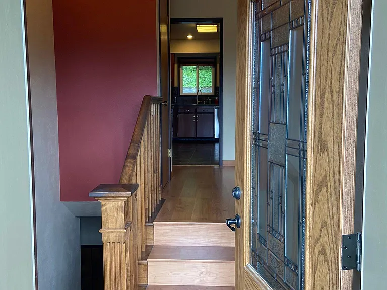 Upper entry