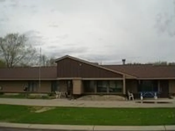 407 NW 6th St, Adams, MN 55909