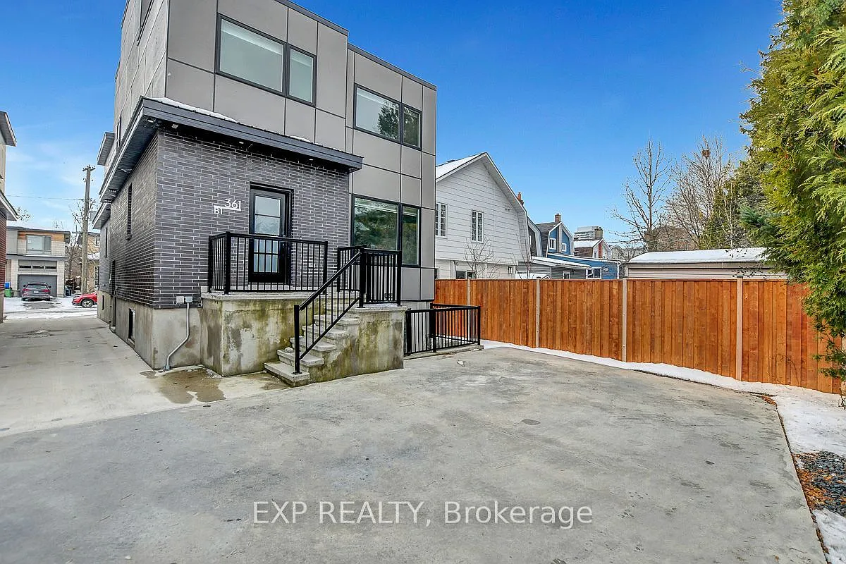 3 bed, $4,000 — Photo 2