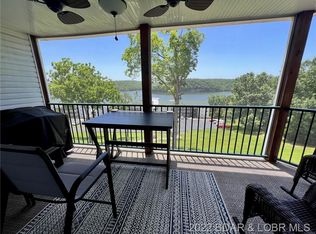 72 Park Pool Dr #3B, Kaiser, MO 65047
