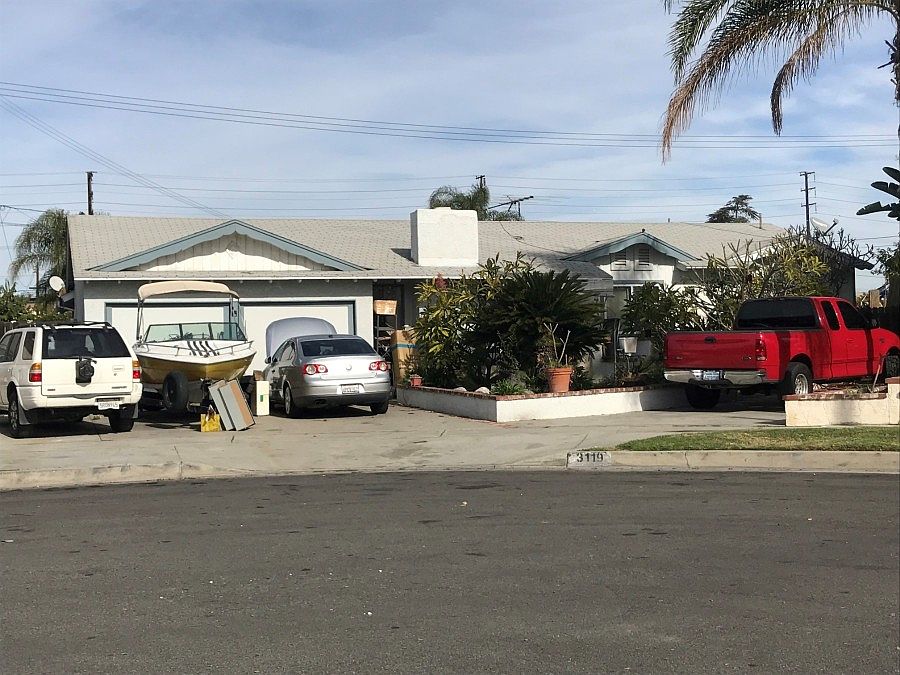 1st image of 3119 W Ascot Pl