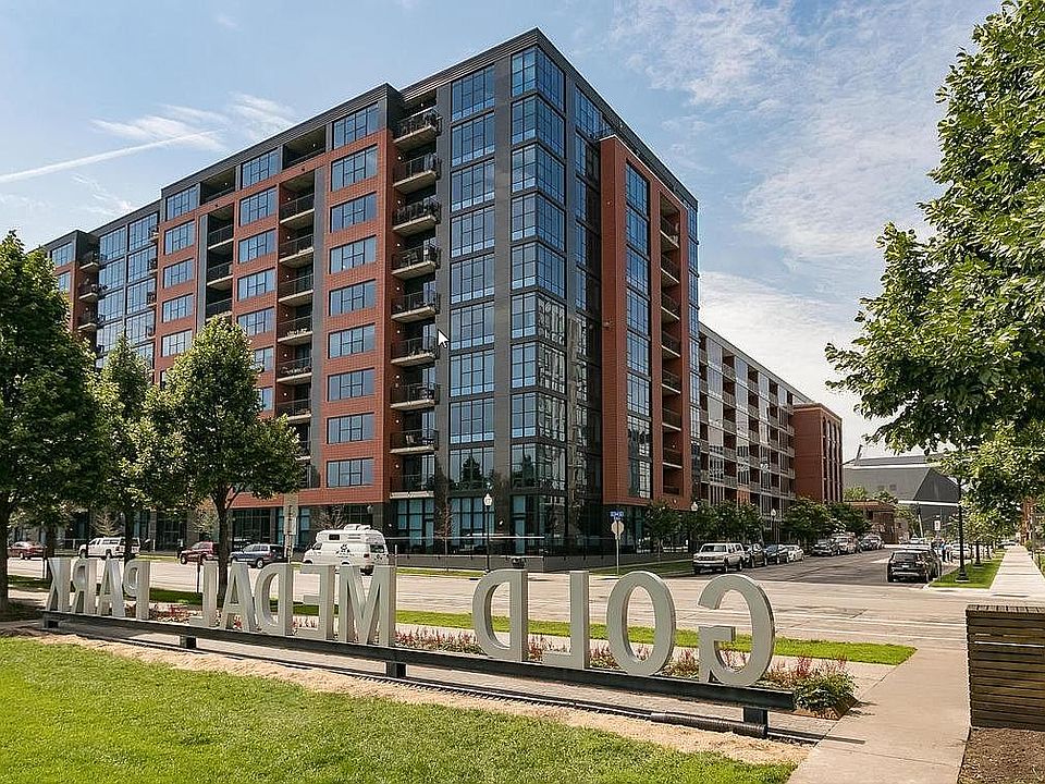 1st image of 215 10th Ave S Unit 725