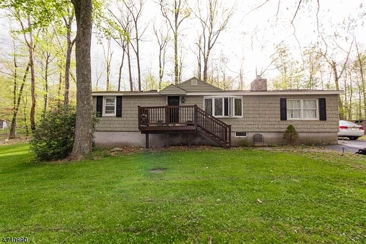 1st image of 903 Crandon Lake Dr W