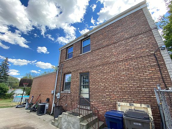 3rd image of 505 N East End Ave