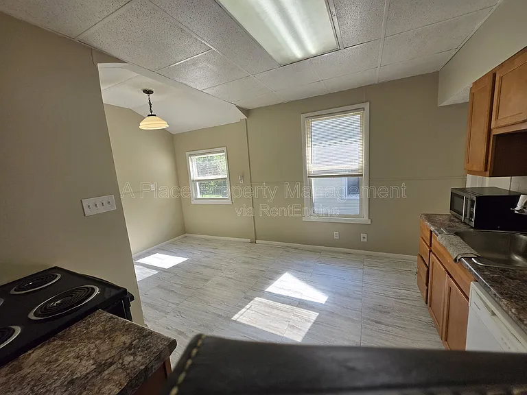9429 Baltimore Ave — Photo 5