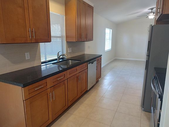 5th image of 2311 SW Freeman Street