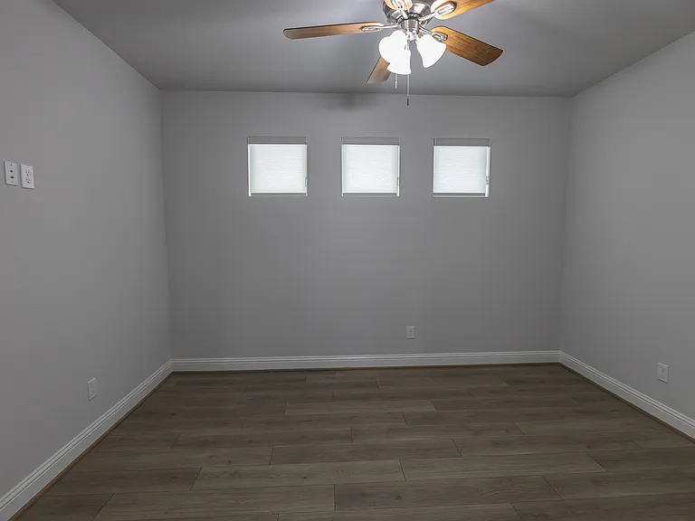 3211 Ashlar Ct — Photo 34