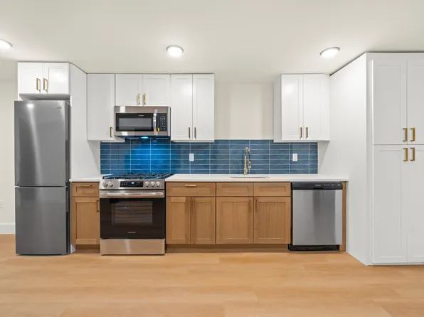 14 Westervelt Place image 1 of 9