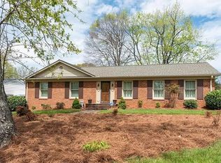 611 Meade Dr, Greensboro, NC 27410