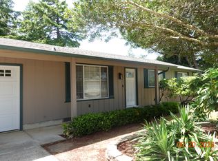 2420 17th St, Florence, OR 97439