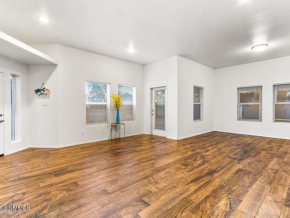 5th image of 2469 El Dorado Ct