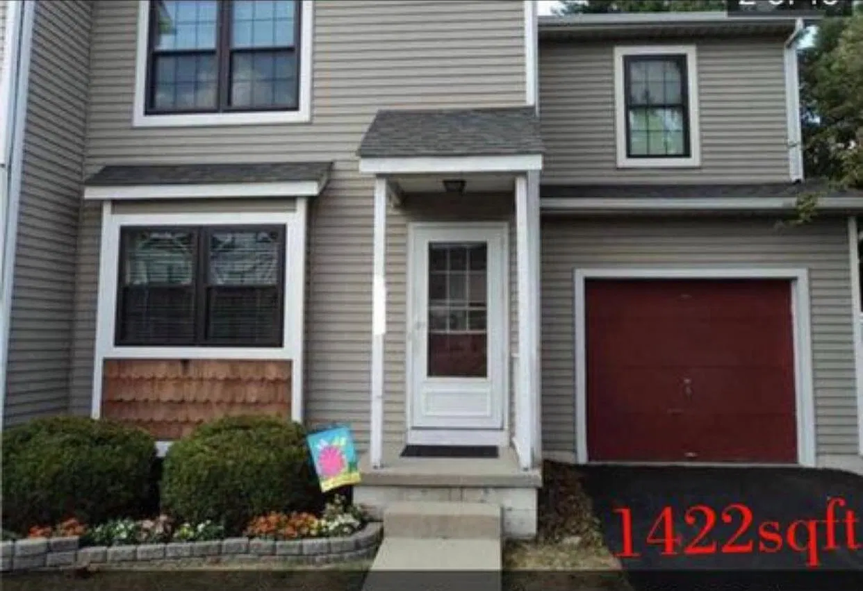 1010 Syracuse Ln — Photo 1