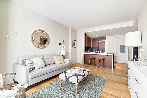 Rented by Keller Williams NYC | media 20