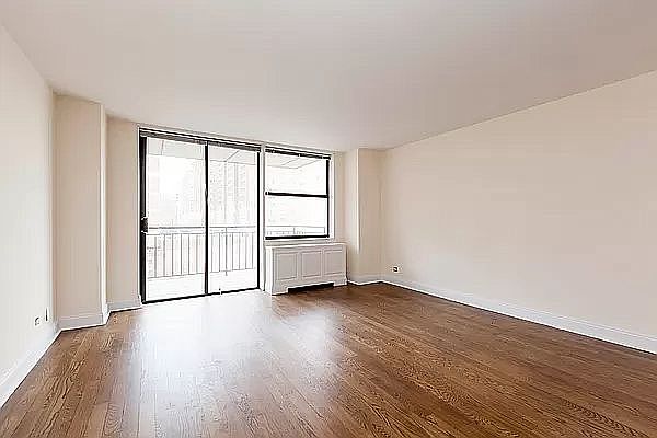 1st image of 330 E 39th St APT 8H