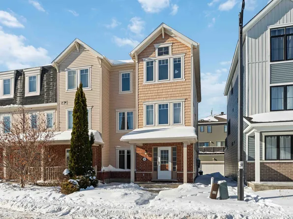 161 Harmattan Ave, Ottawa, ON K2S 0G3