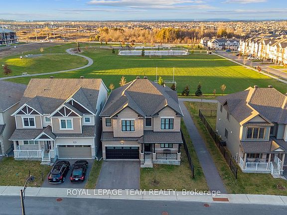 3rd image of 643 Rye Grass Way