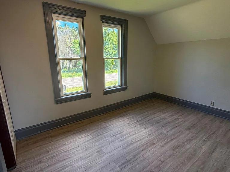 5363 Davis Dr — Photo 20