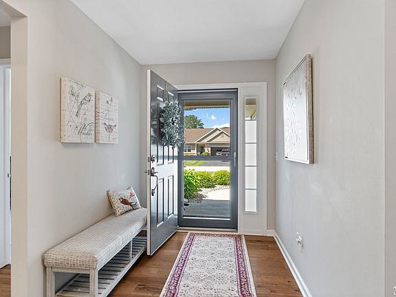 3rd image of 8046 Timber Wood Ln