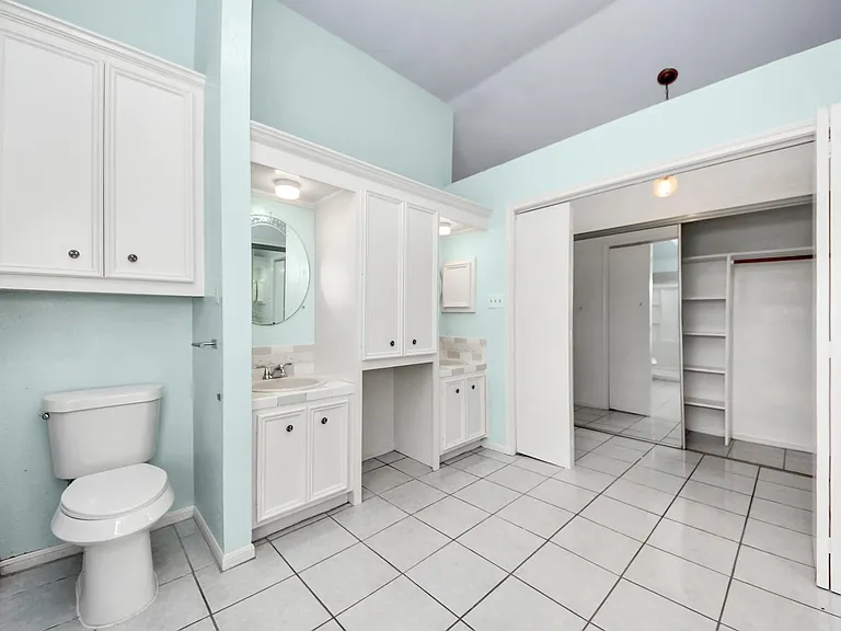 15614 Barbarossa Dr — Photo 29