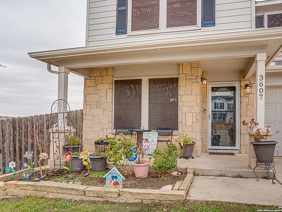 2nd image of 3607 Ponderosa Bend