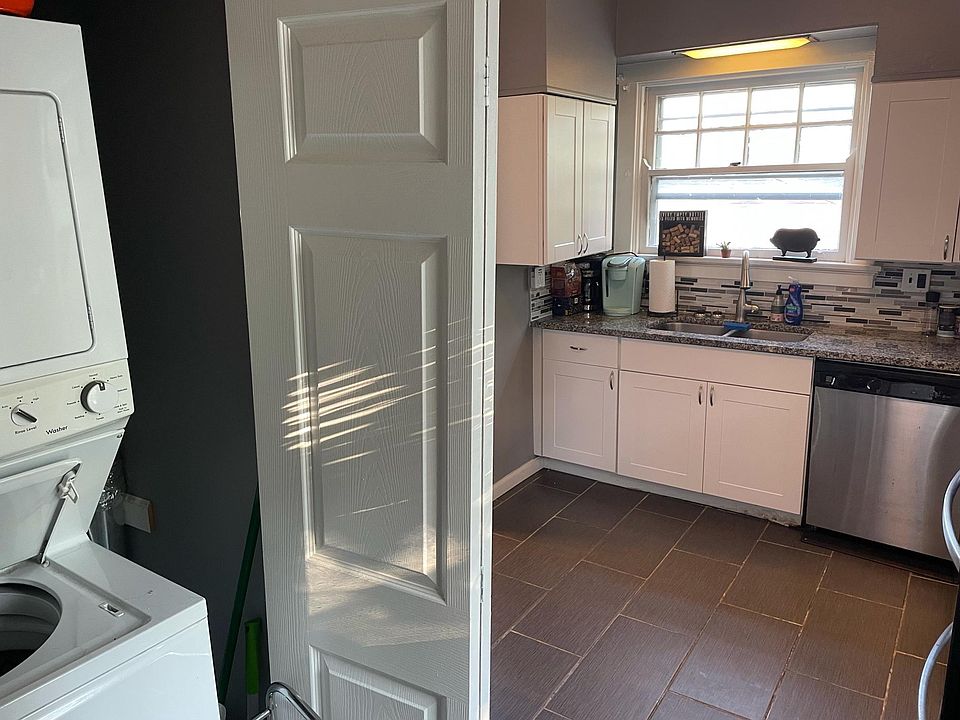 1st image of 1-1219 Paxton Ave #1