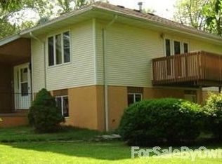 1896 W Division St, Decatur, IL 62526