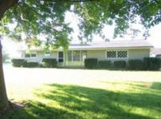 2247 Fairview Dr, Adrian, MI 49221