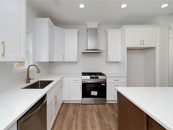 4th image of 187 Belletta Dr