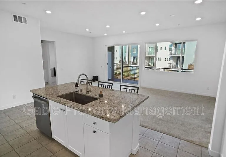 27410 Merlin Pl #205 — Photo 2