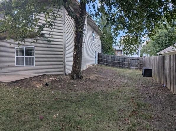 4108 Cedar Crest Ln, Columbia, MO 65203