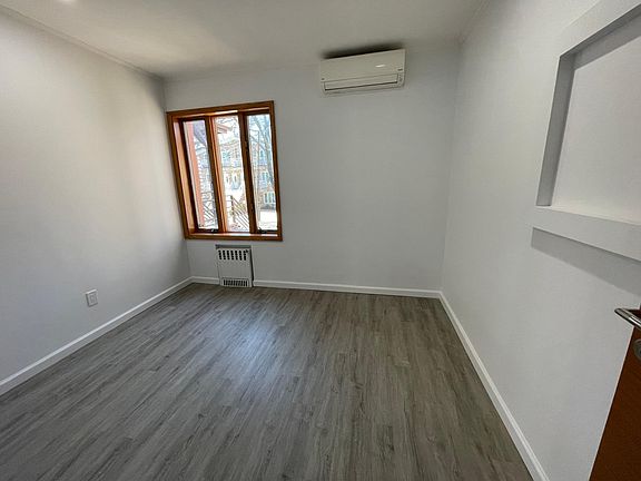 3rd image of 2733 E 27th St #3