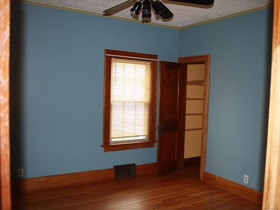 4th image of 1540 N 32nd St
